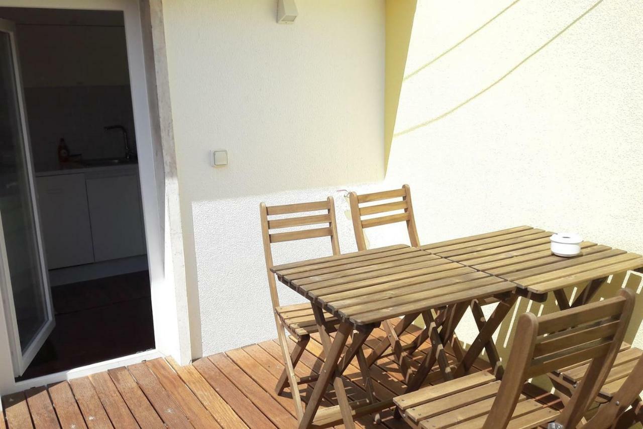 Modern Cosy Flat With Terrace In Campo De Ourique. Appartement Lissabon Buitenkant foto