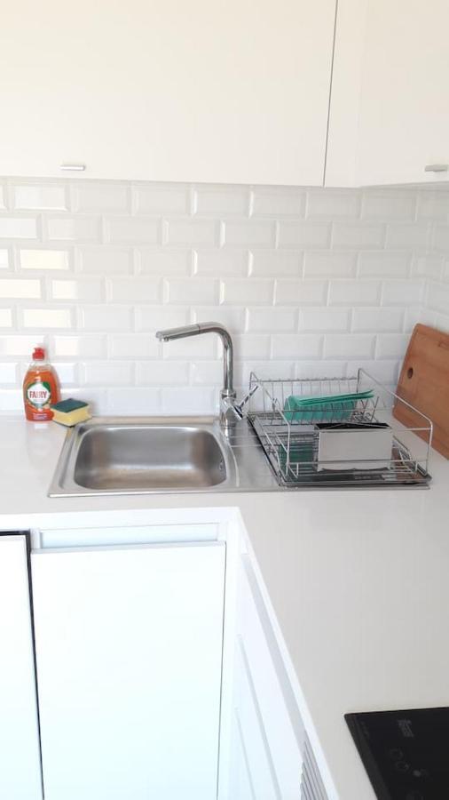 Modern Cosy Flat With Terrace In Campo De Ourique. Appartement Lissabon Buitenkant foto
